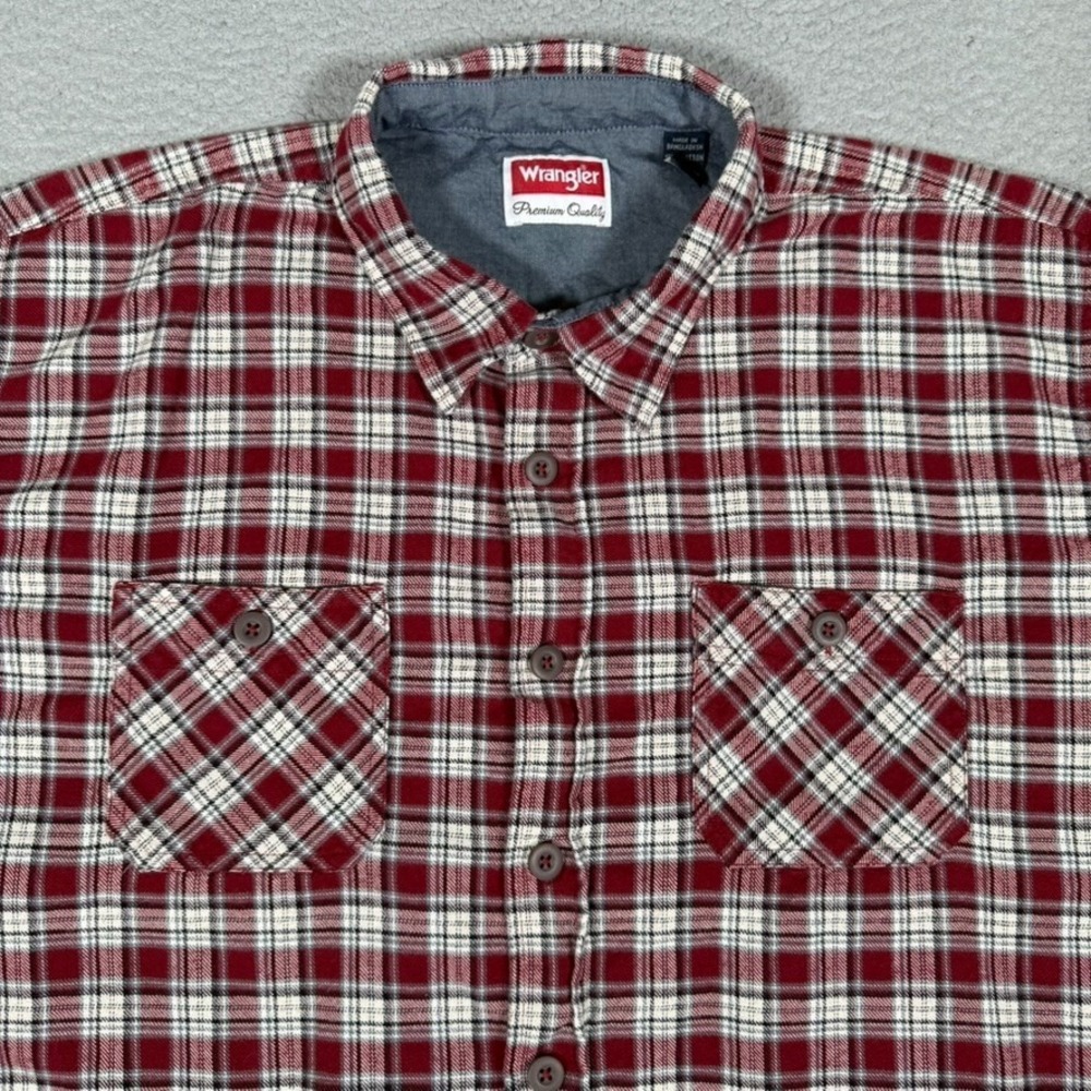 Wrangler Shirt Mens 2XL Red Plaid Flannel Button Up Preppy Pockets Workwear Logo